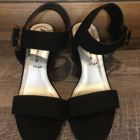 NEW Anne Klein Hibiscus Wedge Sandal - Picture 3 of 10